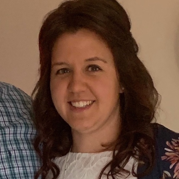 Meet your Posher, Sarah - Picture 1 of 1